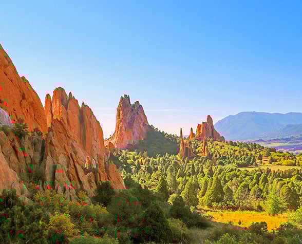 garden-of-the-gods-588x475